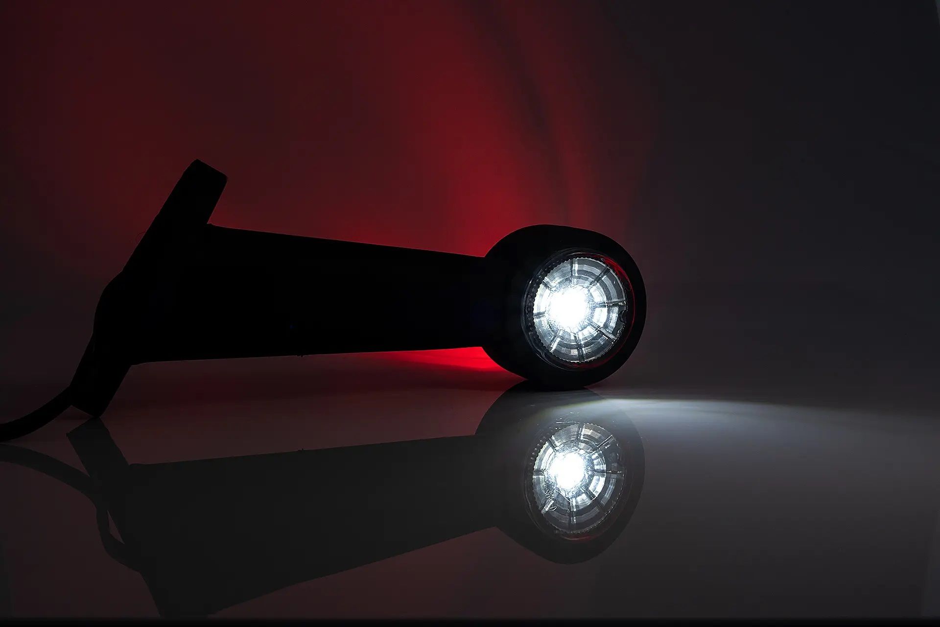 Фонарь габаритный FRISTOM LED на косой длинной резиновой ножке с проводом FT-009 E LED