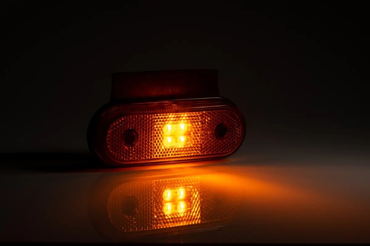 Фонарь габаритный FRISTOM LED