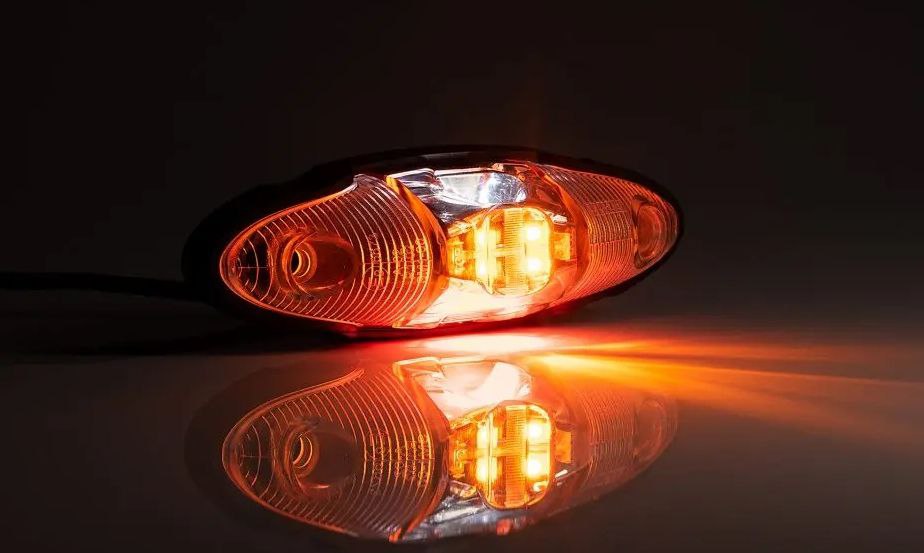 Фонарь габаритный FRISTOM LED, 3-х функциональный с кронштейном FT-038 I I LED