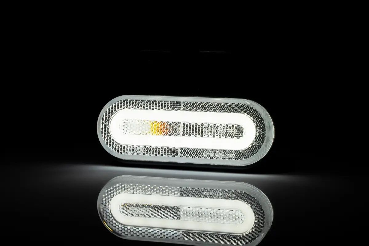 Фонарь FRISTOM габаритный LED
