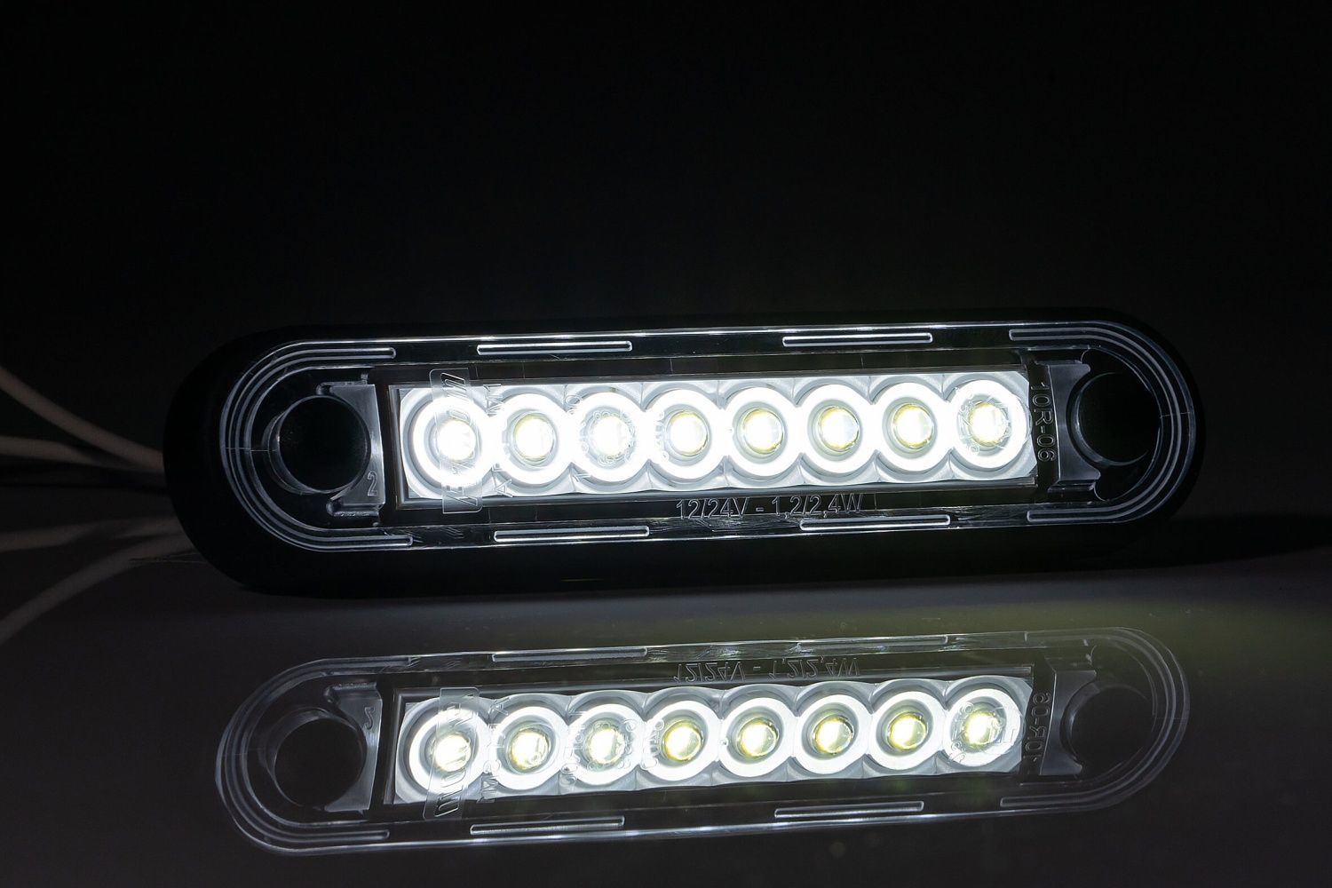 Фонарь габаритный Fristom LED
