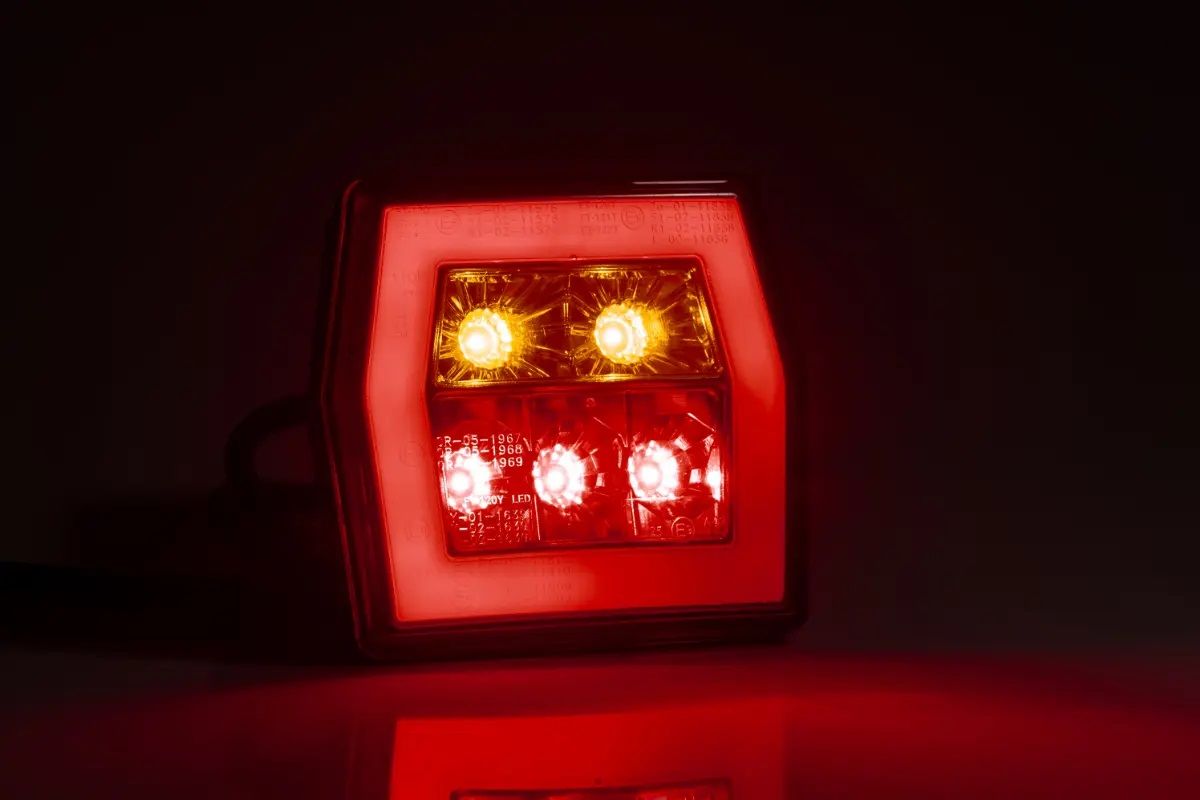 Фонарь задний FRISTOM LED