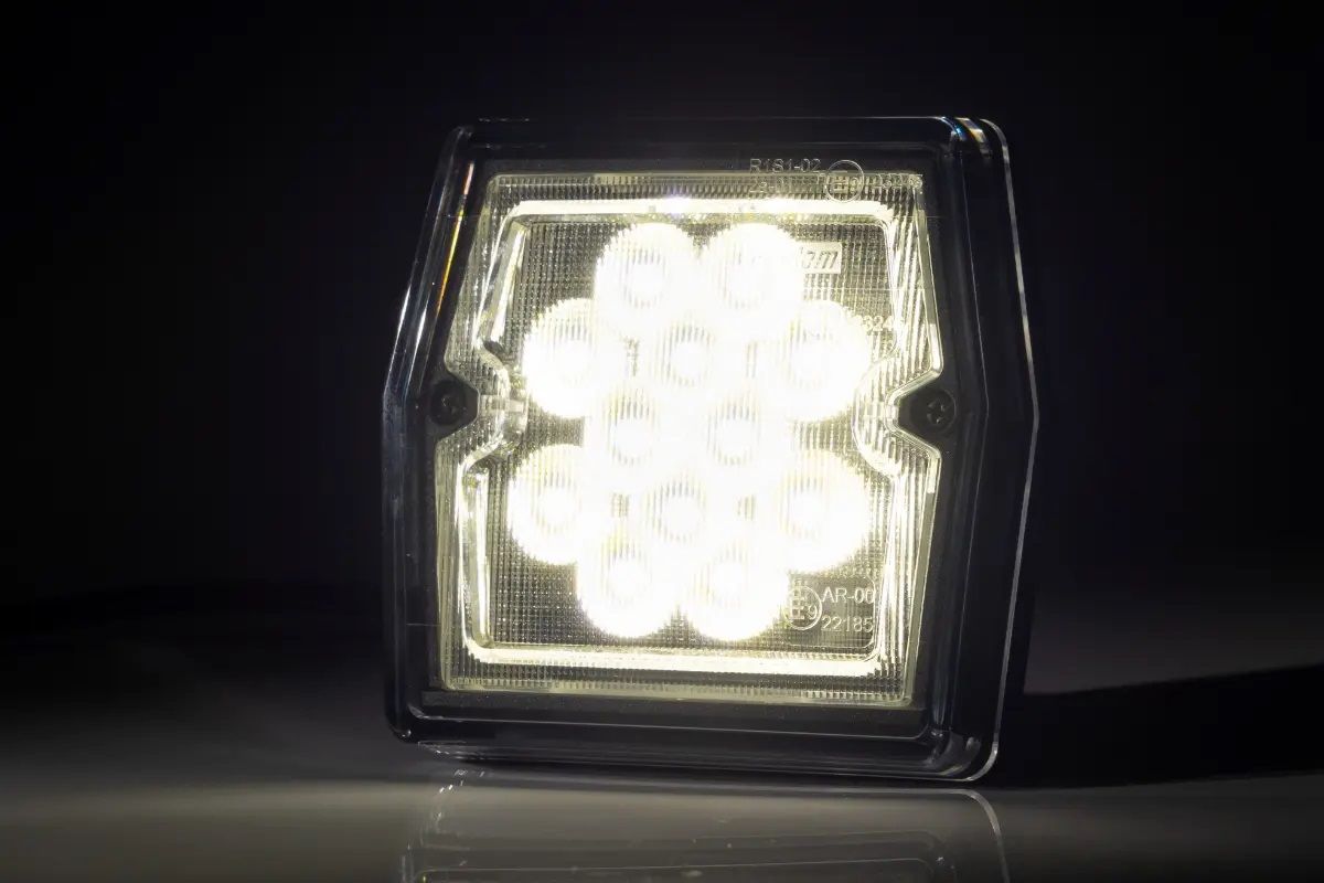 Фонарь заднего хода LED 12V 1-функциональный (разъем Bajonet)