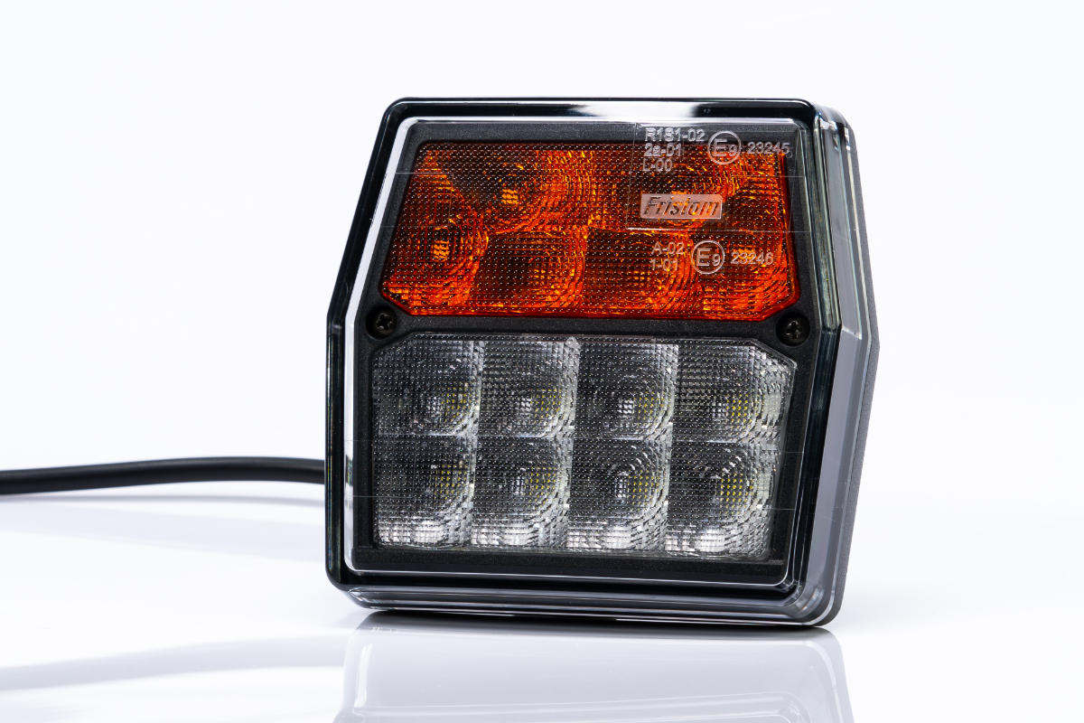 Фонарь FRISTOM LED 12V, 2-функциональный со светом габаритным, указателем поворота и проводом дл. 1м