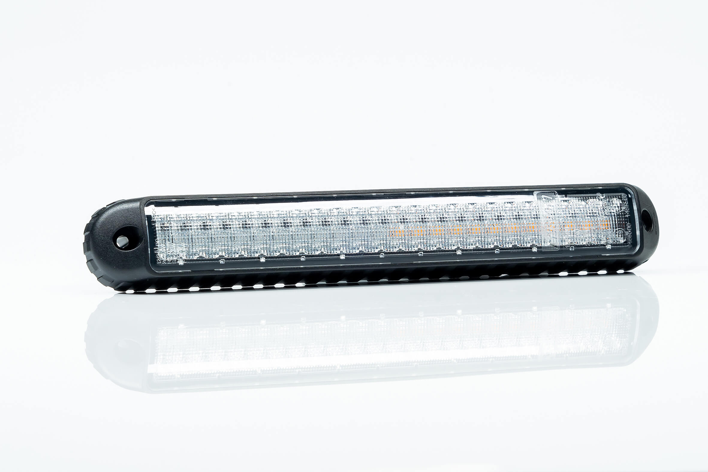 Фонарь задний Fristom LED 12В/24B, 3-х функциональный стоп/габарит/поворот 1m (255x36x24)
